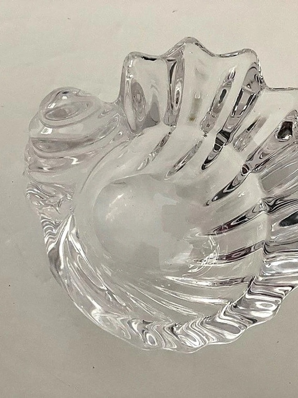 Art Vannes Le Chatel French Crystal Scalloped  Dish
